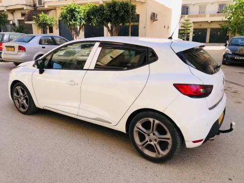 Renault Clio 4 2015 GT Line +