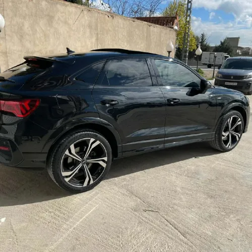 Audi Q3 2023 S line