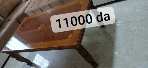 طاولة