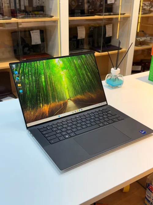 Dell precision 5560 i9 11ème génération / RAM 32Gb /2TB SSD nvme /RTX A2000 4gb /ecran 16 2k