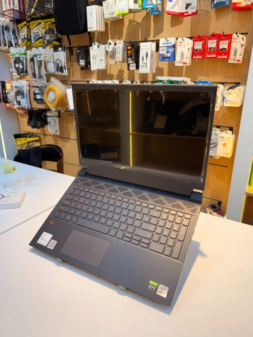 Dell Gaming G15 5510 / i5-10500H / RTX 3050 4GB / 16GB RAM / 512GB SSD