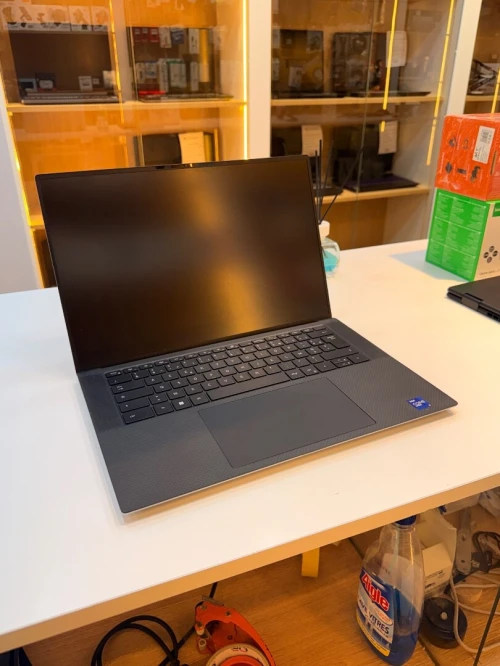 Dell precision 5560 i9 11ème génération / RAM 32Gb /2TB SSD nvme /RTX A2000 4gb /ecran 16 2k