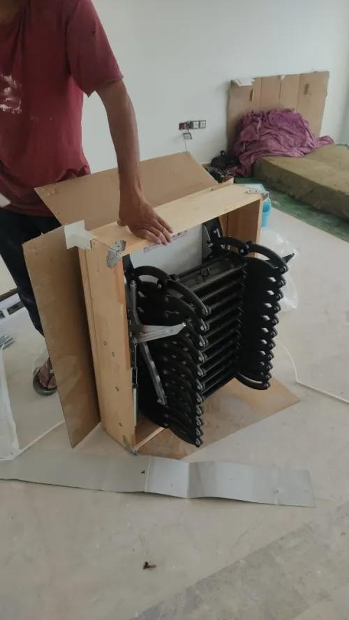 Echelle escamotable retractable 
