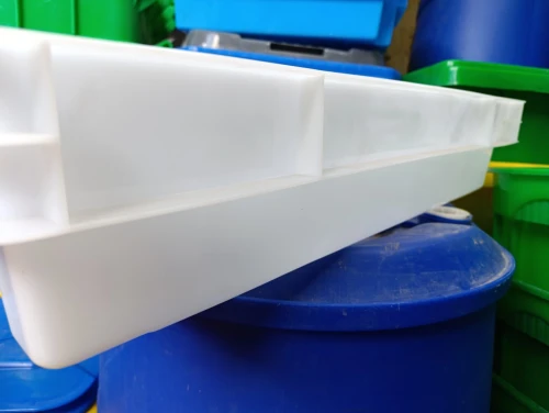 Chariot en plastique grand modèle