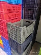 Caisse de rangement et palette