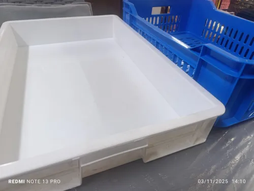 Caisse de rangement et palette
