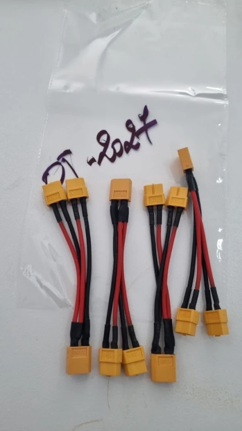 Connecteur d' adaptateur male 2,1 x 5,5 mm DC.