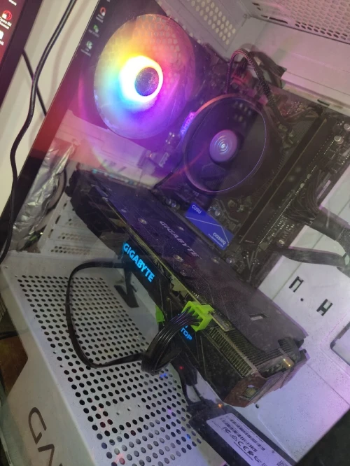 PC Gamer Ryzen 5 5600G / GTX 1070 8GB / 16GB RAM / SSD 1TB / Écran LG 144Hz + Accessoires