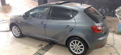 Seat Ibiza 2012 Fully +Toit ouvrant