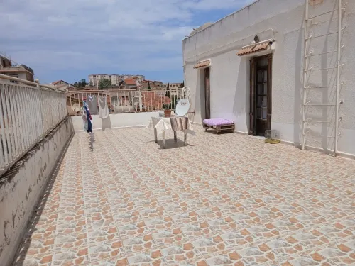 Location Appartement Niveau de villa F3 Alger Draria