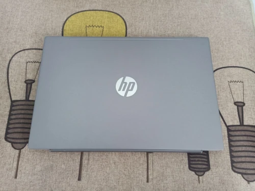 HP Pavilion 15 RYZEN 5 3500U 8GO 256GO SSD NVMe