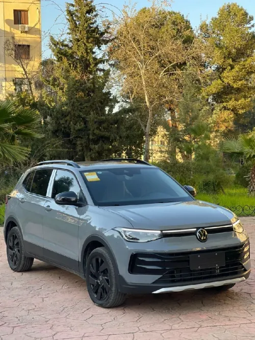 Volkswagen Tharu 2025 XR turbo