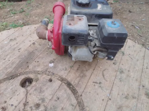 Citerne avec motor pompe