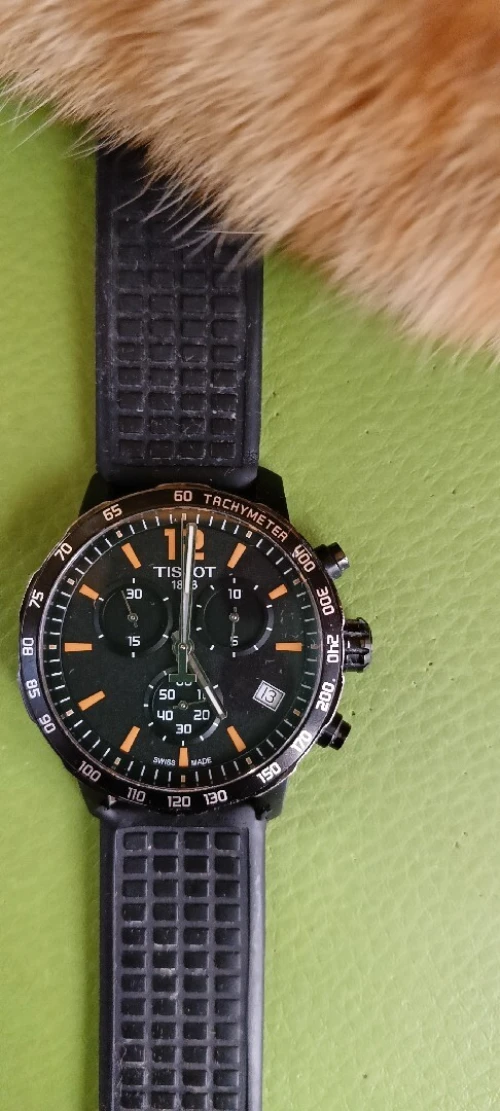 Montre Tissot originale pour homme avec certificat de garantie internationale
