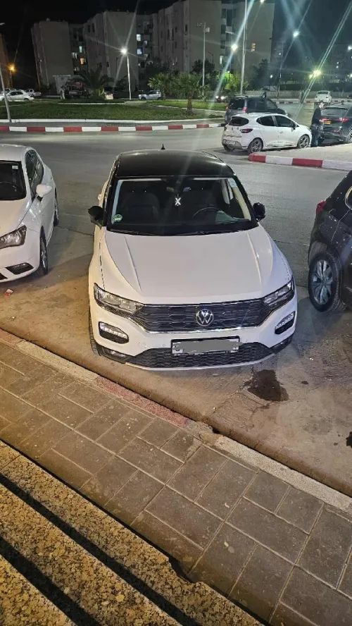 Volkswagen T-Roc 2021 Active