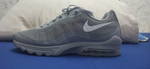 Nike air max Invigor