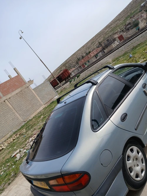 Renault Laguna 1 1995 Laguna 1