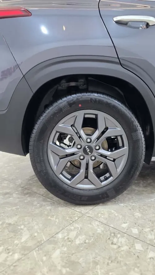 Kia Seltos 2025 luxyri