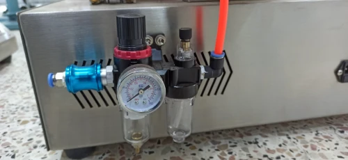 BOUCHONNEUSE AUTOMATIQUE MINI TDCM-120