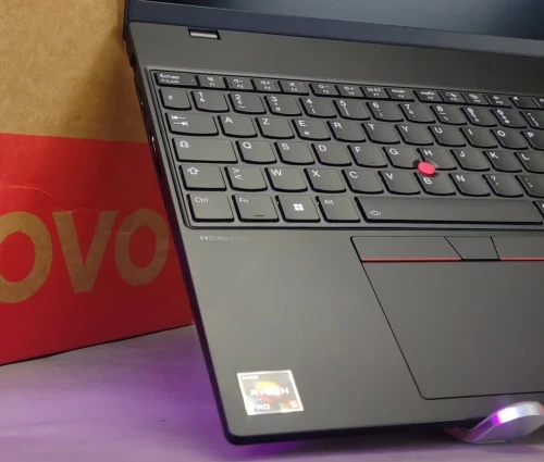 Thinkpad Lenovo L16 GEN 1 Ryzen 5 pro 7535U 16gb ddr5 SSD 512gb écran 16"