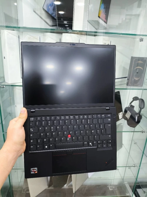 THINKPAD T14 GEN 5 (2025) AMD Ryzen 5 PRO 8540U 32 GB DDR5 512GB SSD NVME 14 WUXGA SOUS EMBALLAGE