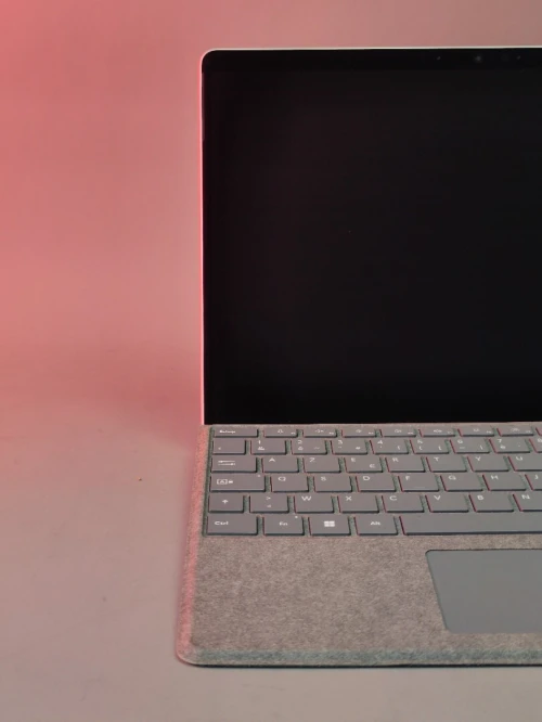 MICROSOFT SURFACE PRO 10 ultra 7 165U 16GB RAM DDR5 SSD 256GB écran 13" tactile