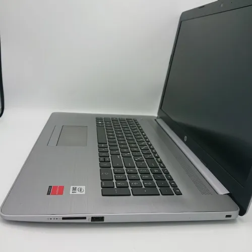 HP 470 G7 i5-10210U vPro 16/512 17.3" FHD AMD RADEON 530 02 gb 