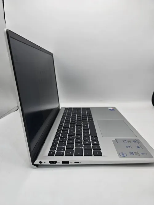 DELL INSPIRON15 3530 