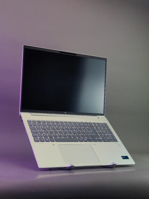 HP ELITEBOOK 660 G11 ULTRA 5 135U 16GB DDR5 SSD 512GB ÉCRAN 16" WUXGA