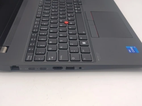 Lenovo Thinkpad P16s Gen 1 i7 1260P 32 Go DDR4 1 Tb SSD NVIDIA Quadro T550 4 Go 16 Pouces