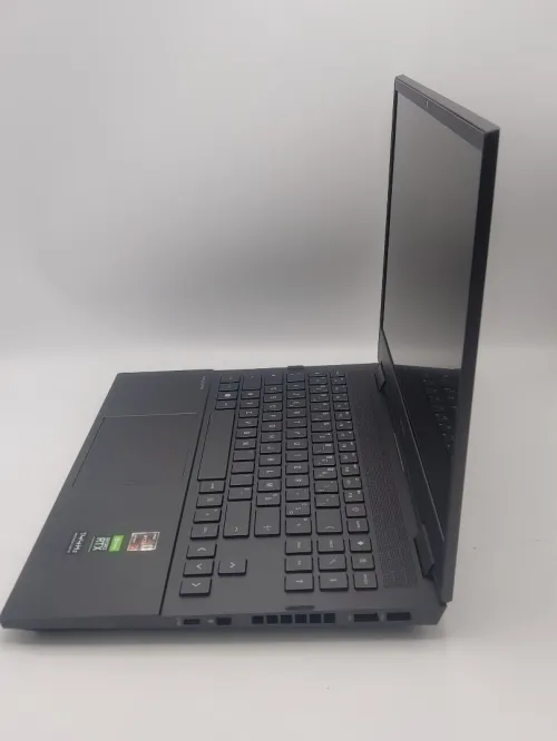 HP OMEN 15 Ryzen 7 5800H 16 Go DDR4 512 Go SSD 15 Pouces RTX 3070 8 Go Max Q