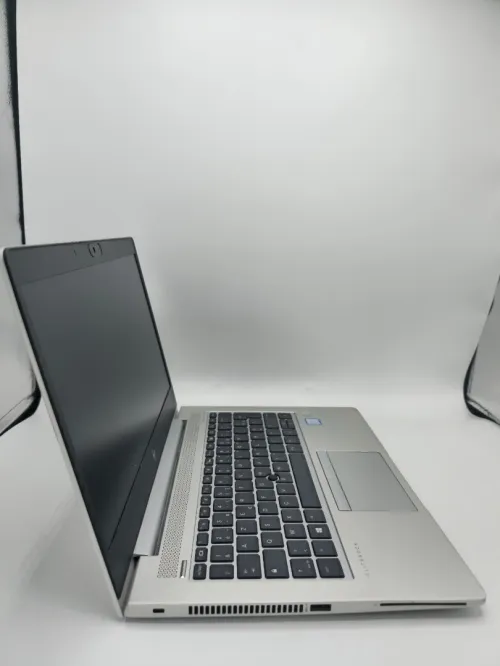 HP ELITEBOOK 840 G5 i7 8550U/16G DDR4/512G SSD NVME 4.0/14 FHD IPS/EMPREINTE+CLAVIER RÉTRO-ÉCLAIRÉ
