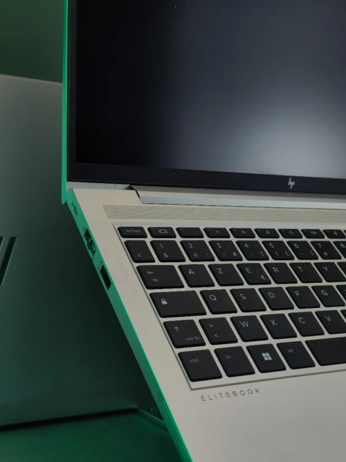 HP ELITEBOOK 640 G10 I5-1345U RAM 16GB SSD 256GB ÉCRAN 14" WUXGA