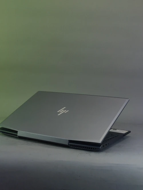 HP ZBOOK 15V G5 I7 8750H NVIDIA quadro p620 32gb RAM 1tb SSD écran 15,6"