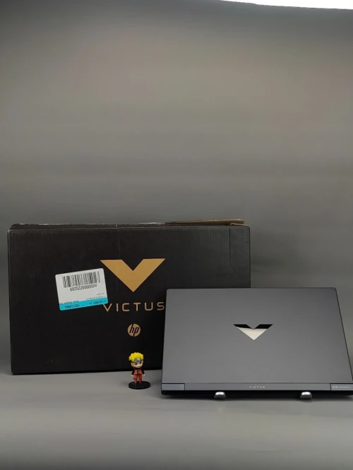 HP VICTUS 15  I5 13420H RTX 3050 8GB DDR8 512 GB SSD ÉCRAN 15,6"