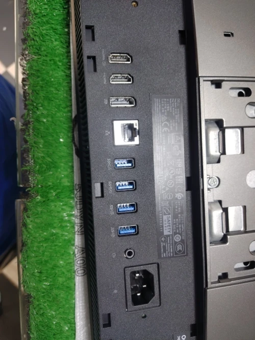 DELL OptiPlex 7470 All In One i5 9500 vPro 8Go DDR4 256 Go SSD Intel UHD Graphics 630  23 Pouces FHD