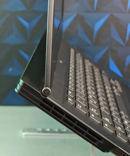 LENOVO LEGION Y740-15IRhg i7 9750H rtx 2080 RAM 16 GB STOCKAGE 1TB ÉCRAN 15,6" 165hz