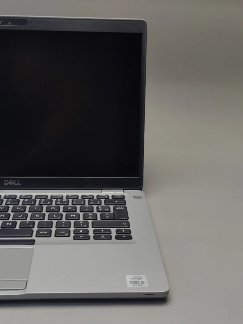 DELL LATITUDE 5410 I5 10210U RAM 8GB STOCKAGE 256G NVMe écran 14 " FHD