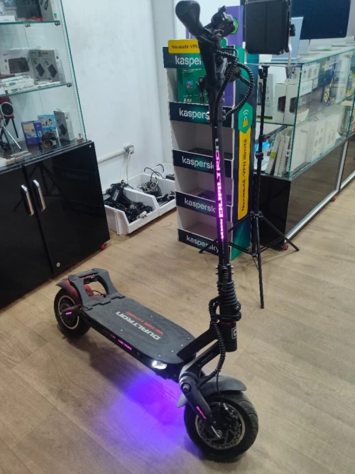 TROTINETTE DUALTRON VICTOR LUXURY double moteur 2x2000W  ey3