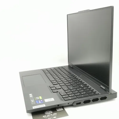 Legion Pro 7 16IRX8 i9-13900HX 16GB 1TB RTX 4070 dédié 8Go ÉCRAN 16'' WQXGA NEUF SOUS EMBALLAGE