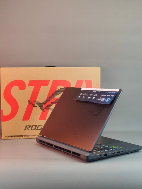 ASUS ROG STRIX G16 G615L ULTRA 9 275HX RTX 5060 ÉCRAN 16" RAM 32GB SSD 1TB