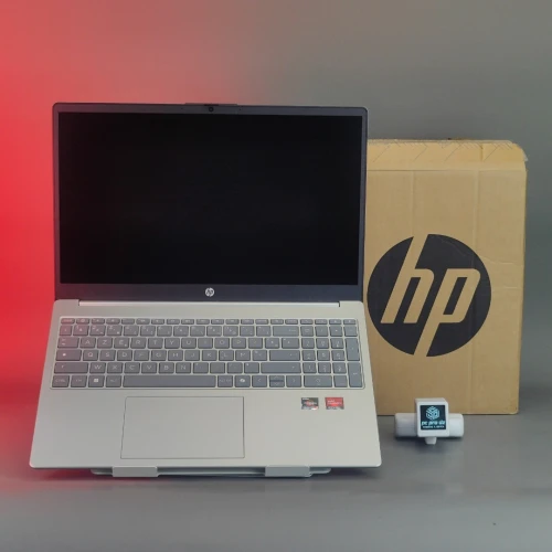 HP LAPTOP 15 Ryzen 3 7320u 8gb lpddr5 512gb SSD écran 15,6" neuf sous emballage