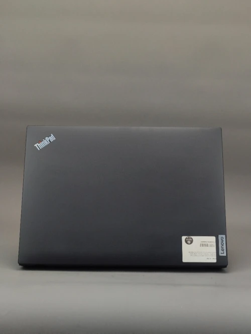 LENEVO THINKPAD P16S GEN 2 I7 1360P RTX A500  16GB LPDDRX5 512G SSD de écran 16 WUXGA