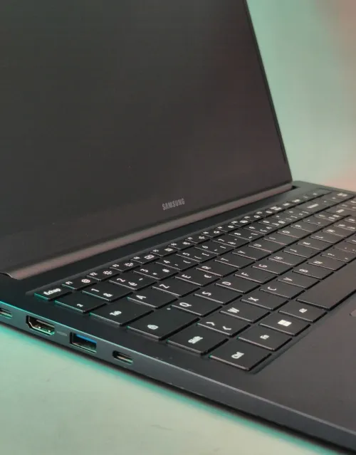 SAMSUNG  GALAXY BOOK 2 15 I7-1255U RAM 16GB SSD 512GB INTEL IRIS XE ÉCRAN 15,6"