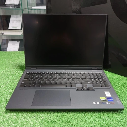 Lenovo Legion Pro 7 (16IRX8) i9-13900HX RTX 4070 8GB 16 GB DDR5 01 To SSD   16" WQXGA 240Hz 