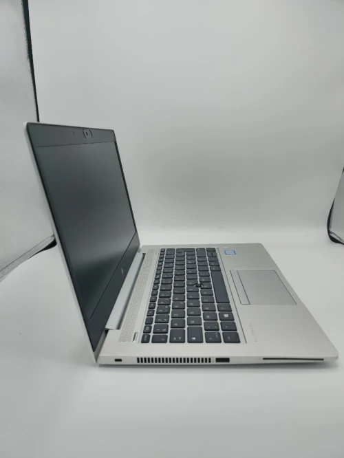 HP ELITEBOOK 840 G5 i7 8550U/16G DDR4/512G SSD NVME 4.0/14 FHD IPS/EMPREINTE+CLAVIER RÉTRO-ÉCLAIRÉ
