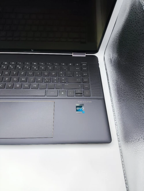 HP SPECTRE X360 2 IN 1 16 INCH I7 1260P EVO 32G LPDDR5X 1T NVME INTEL ARC A37OM 16 UHD+ OLED TACTILE