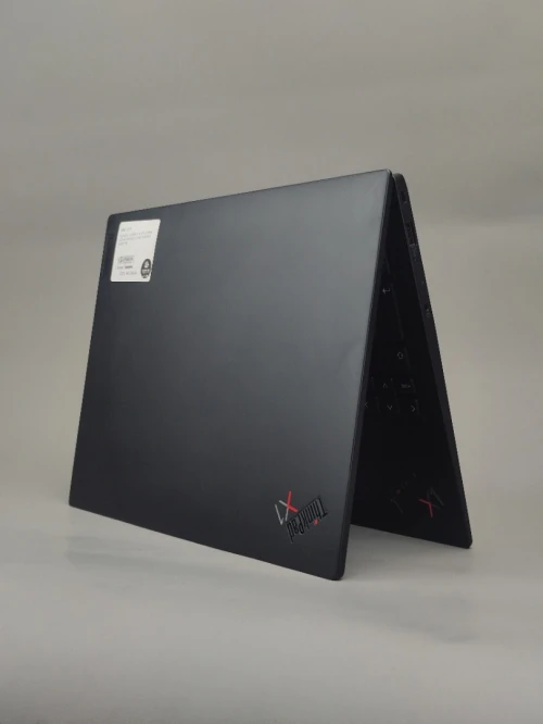 LENEVO THINKPAD X1 CARBON  GEN 11 i7 1355U 16go DDR5 512 SSD INTEL IRIS XE ÉCRAN 14 pouce