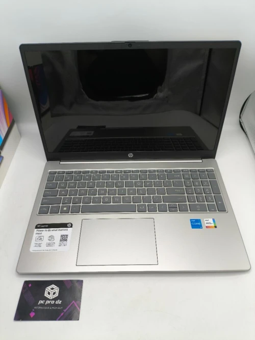 HP 15 i5 1235U 12TH GEN 12GB 512G SSD 15.6 FULLHD TACTILE WIN 11 NEUF 