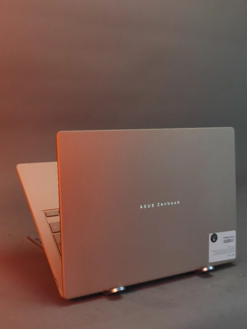 ASUS ZENBOOK A14 SNAPDRAGON X X1-26-100 16GB DDR5 512GB SSD ECRAN 14"OLED